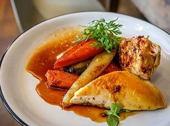 Le restaurant - Un Petit Cabanon Bouillon  - Marseille - Restaurant Poisson Marseille