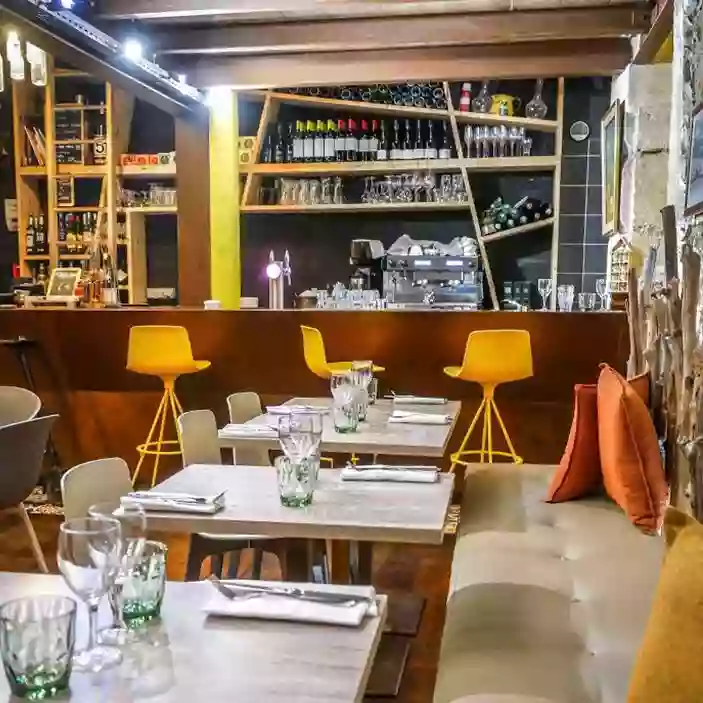 Le restaurant - Un Petit Cabanon Bouillon  - Marseille - Epicerie Marseille